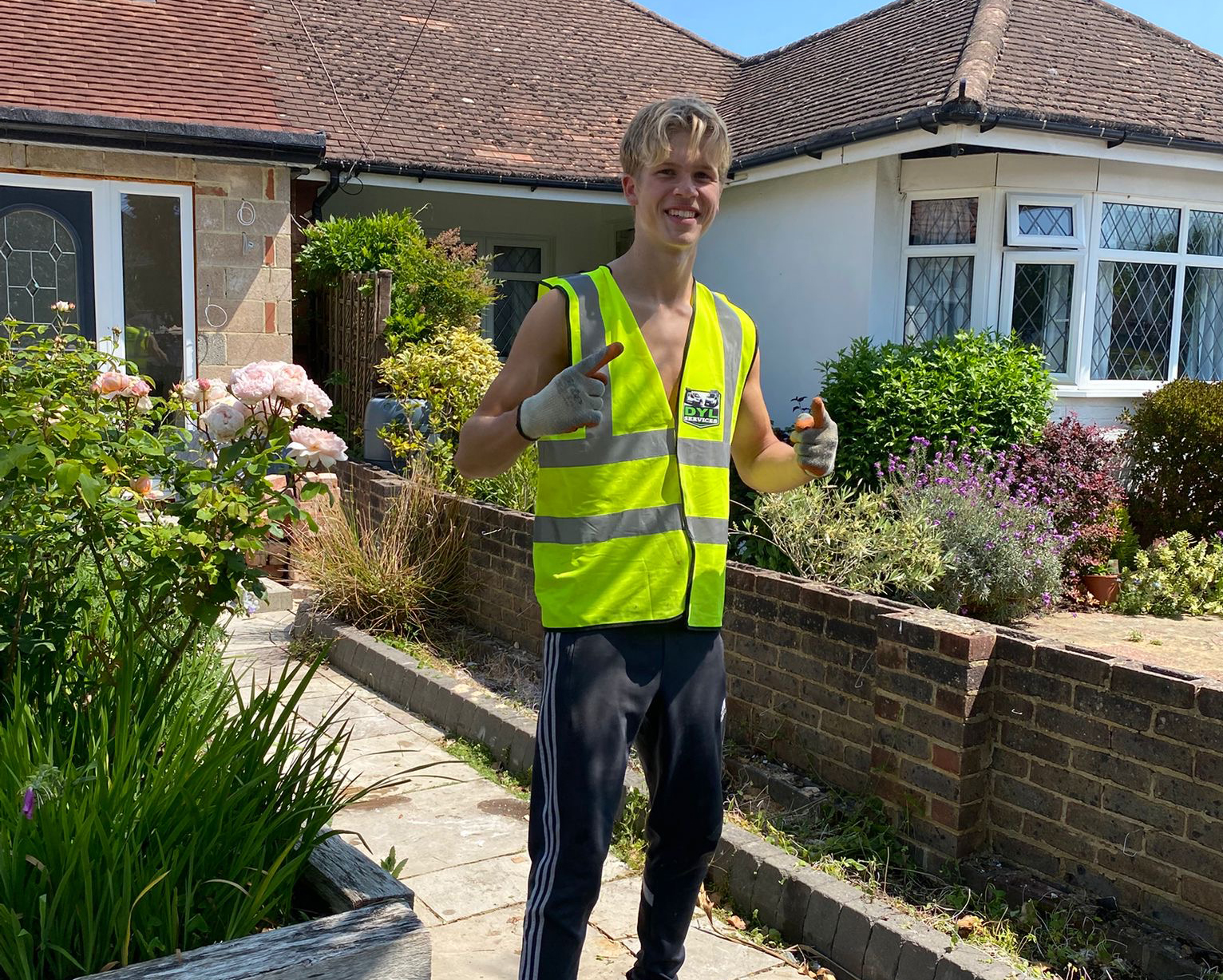 DYL Worker in hi-vis